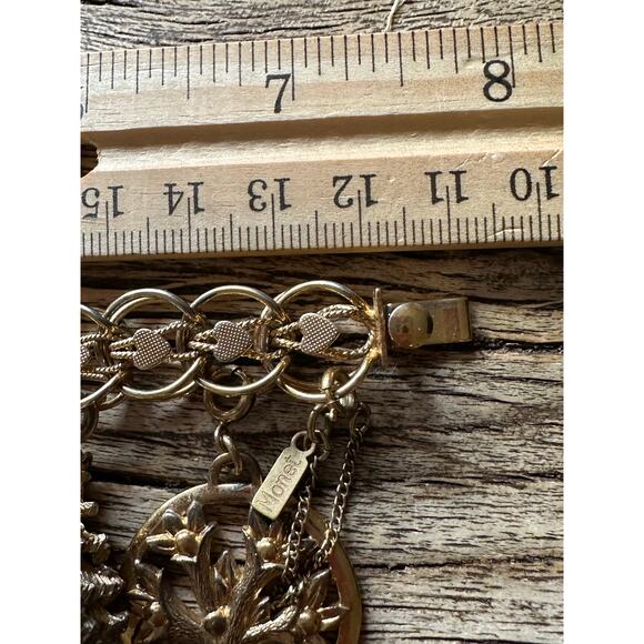 Vintage Monet Charm Bracelet Double Link Gold plated 12 Charms 7.5” - Picture 5 of 16